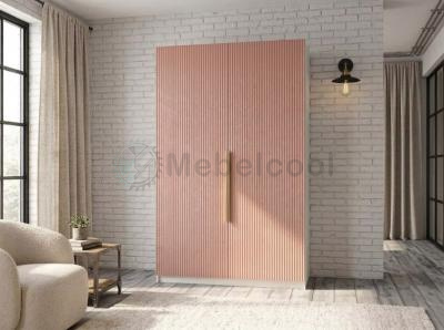 Распашной шкаф Риц в с розовыми фасадами МДФ пленка Ува SMALTO SM-20 ADILET с фрезеровкой полоска с двумя выдвижными ящиками